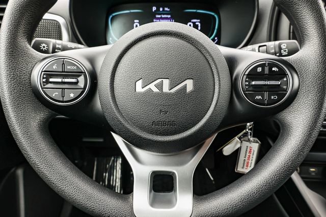 Used 2024 Kia Soul LX w/ Option Group 015 FWD image 25