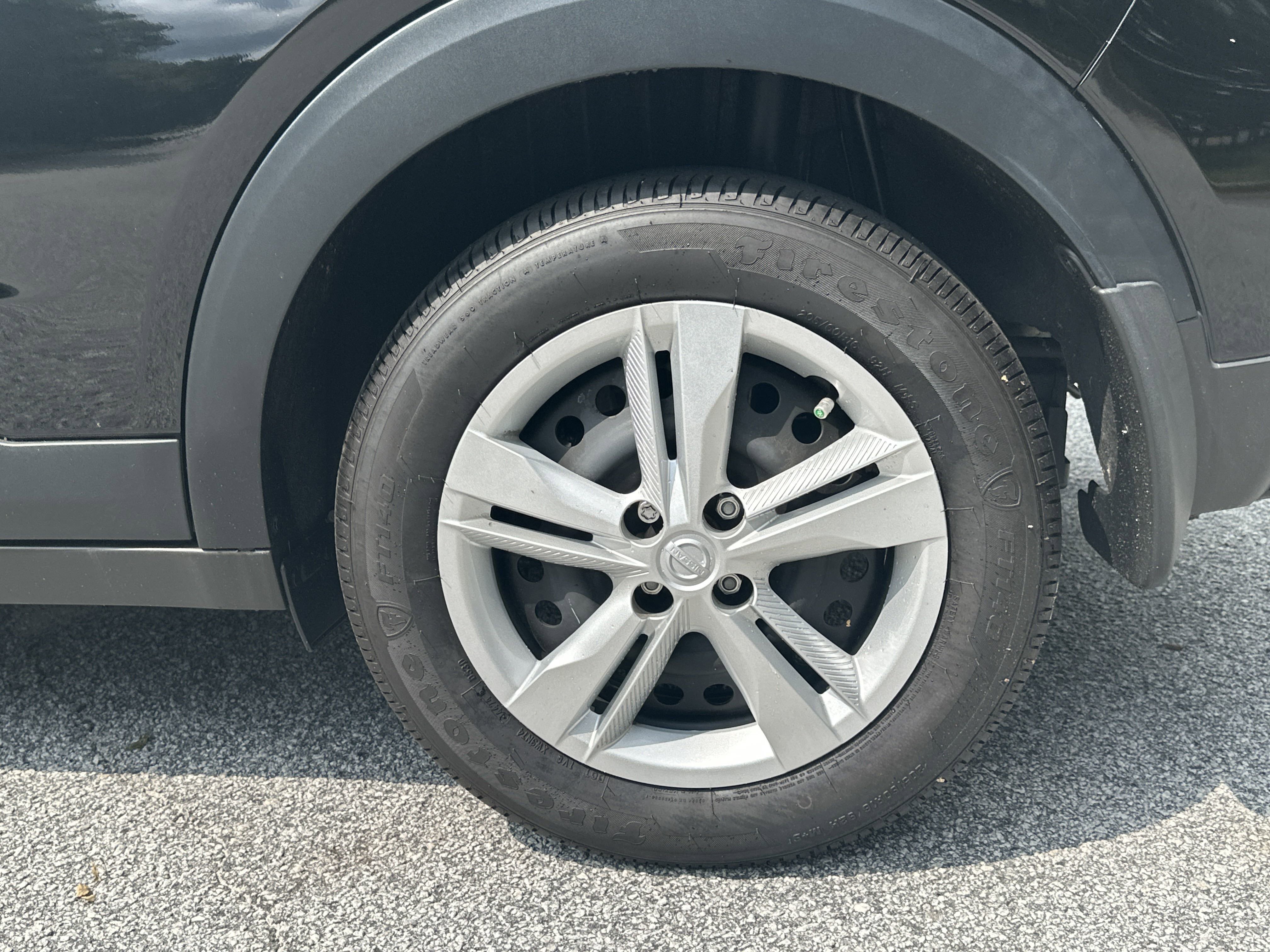 New 2024 Nissan Kicks S image 19