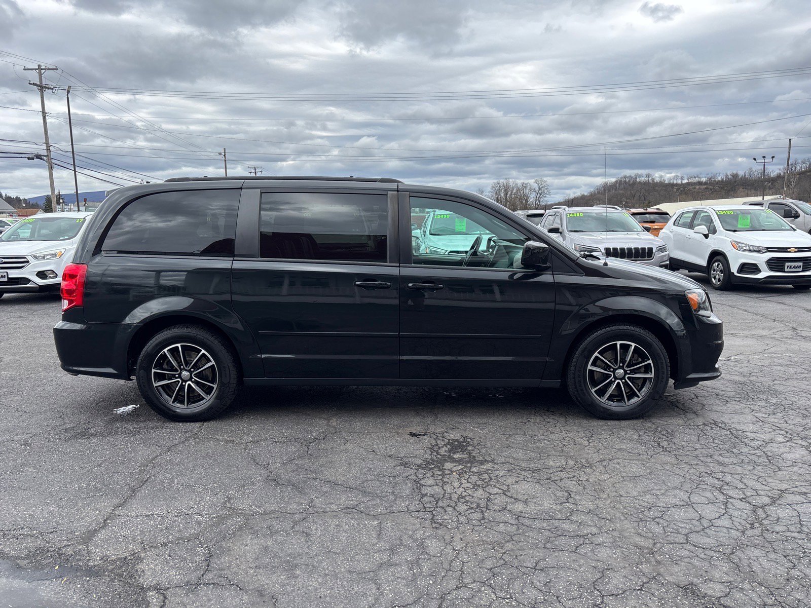 Used 2017 Dodge Grand Caravan GT FWD image 8