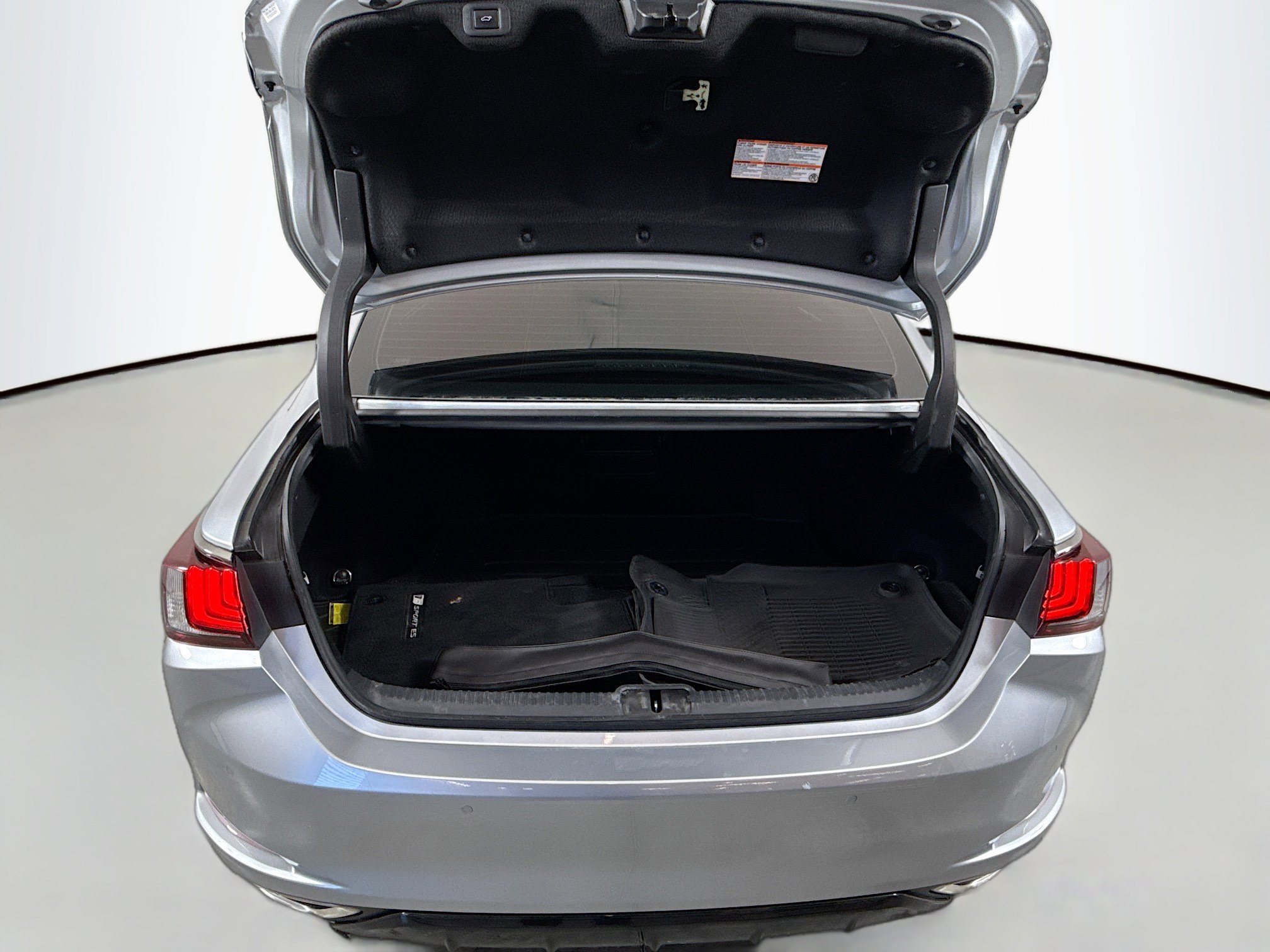 Certified 2023 Lexus ES 350 F Sport w/ Accessory Package (Z2) image 25