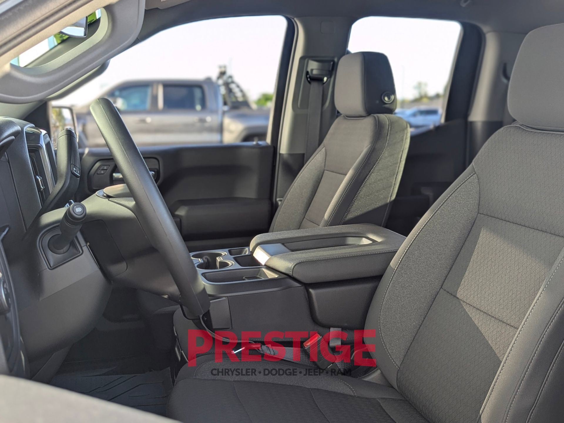 Used 2025 Chevrolet Silverado 1500 Custom w/ Turbomax Blackout Package RWD image 27