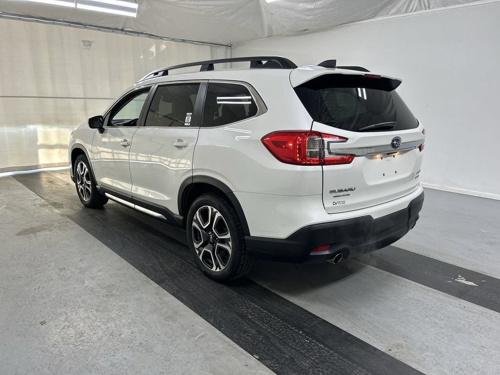 Used 2023 Subaru Ascent Limited AWD/4WD image 7