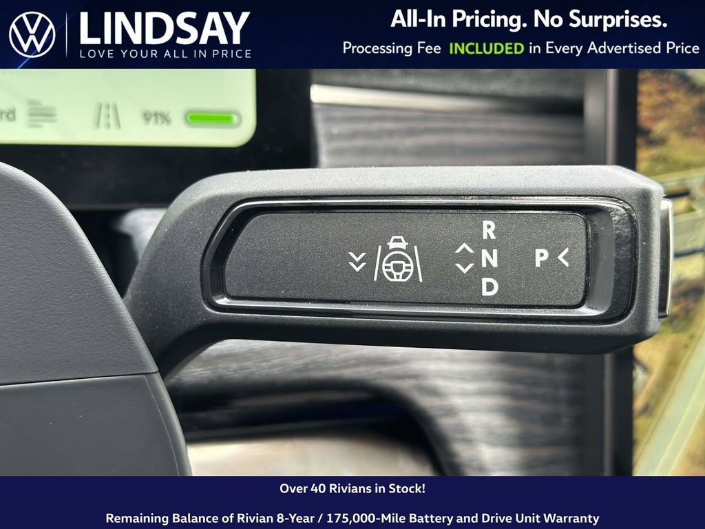 Used 2023 Rivian R1S Adventure image 23