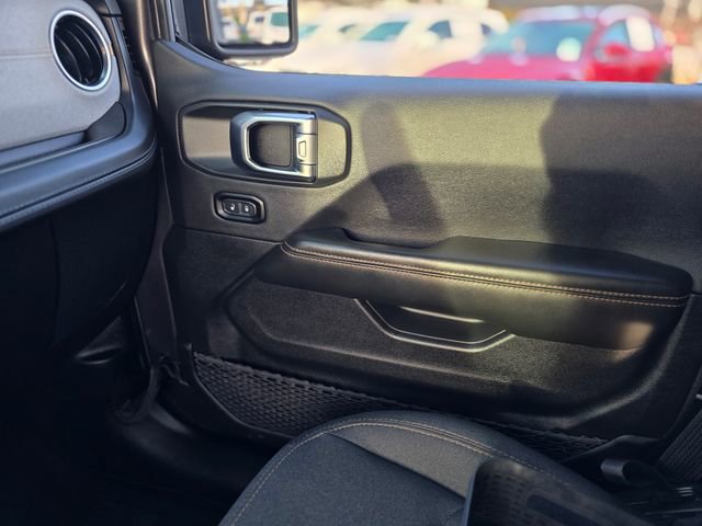 Used 2025 Jeep Wrangler Sahara 4xe image 24