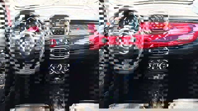 Used 2016 FIAT 500X Lounge w/ Mopar All Weather Group image 11