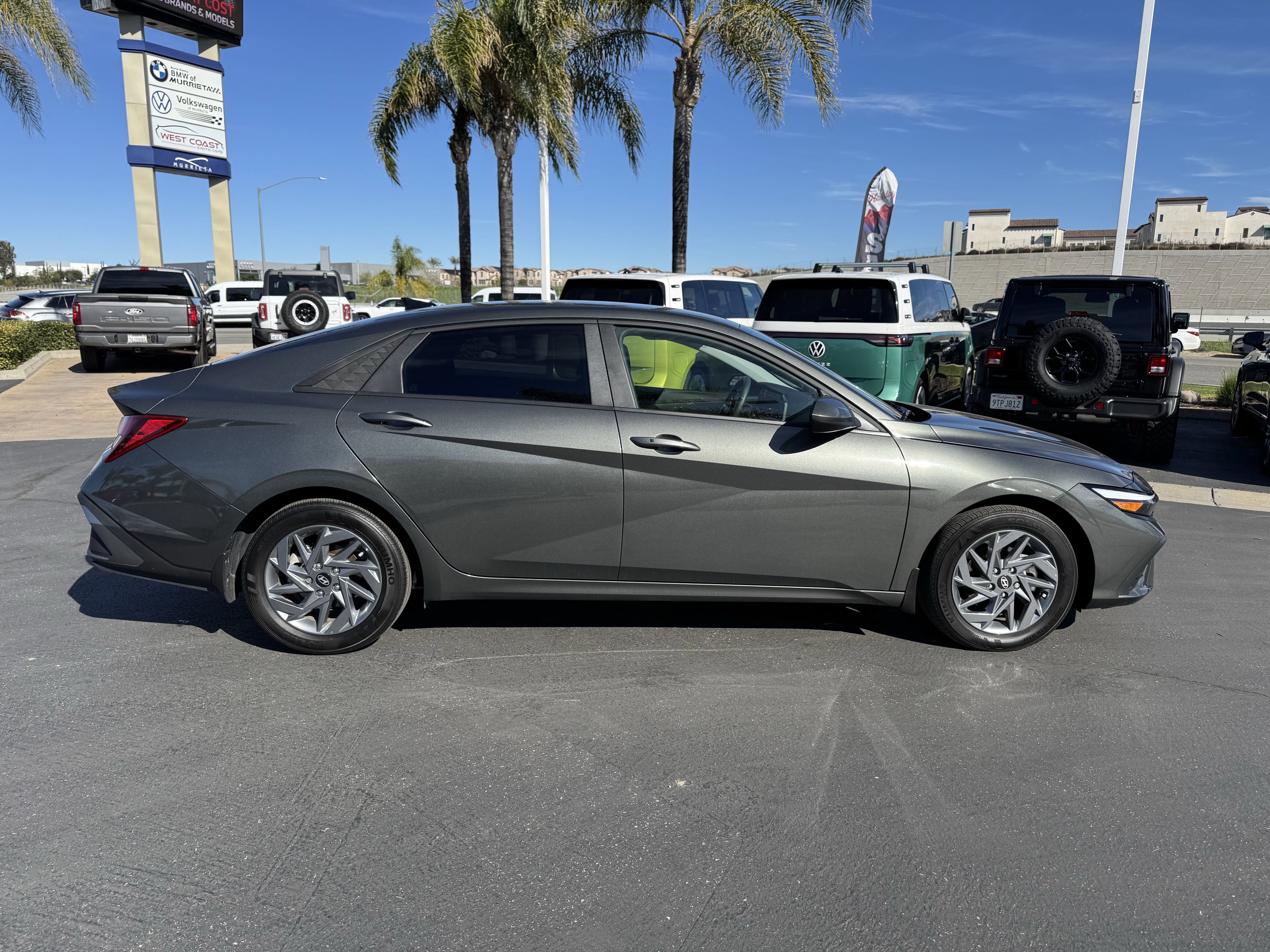 Used 2024 Hyundai Elantra SEL image 11