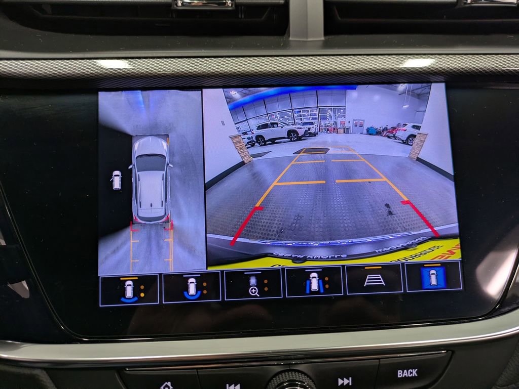 Used 2022 Buick Encore GX Essence w/ Advanced Technology Package FWD image 14