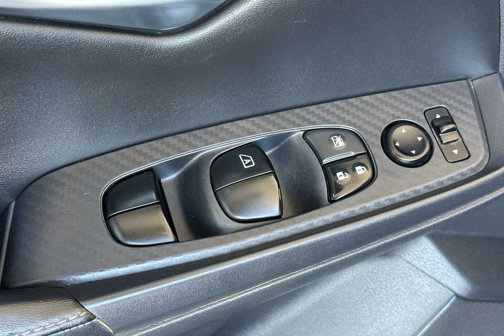 Used 2020 Nissan Sentra SV w/ Electronics Package image 11