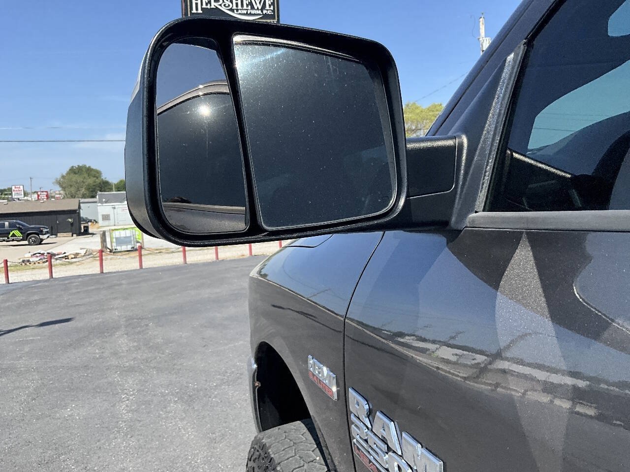 Used 2017 RAM 2500 Tradesman w/ Chrome Appearance Group AWD/4WD image 31