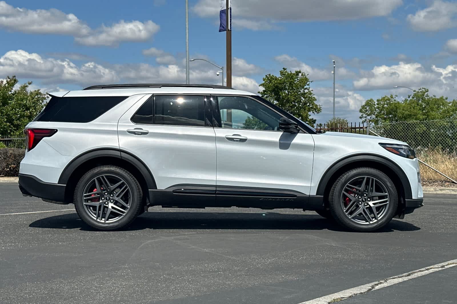 New 2026 Ford Explorer ST w/ Sun And Sound Package AWD/4WD image 8