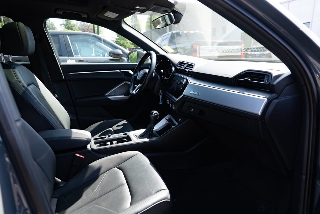 Used 2020 Audi Q3 2.0T Premium AWD/4WD image 27