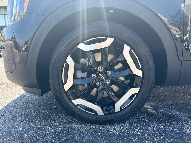 Used 2025 Kia Telluride S FWD image 37