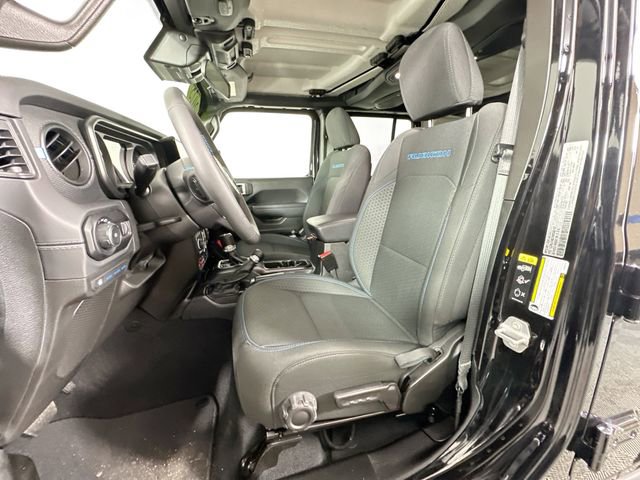 Used 2025 Jeep Wrangler Unlimited Rubicon 4xe w/ Safety Group image 18