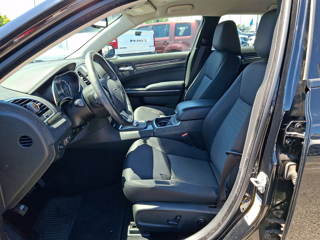 Used 2019 Chrysler 300 Touring w/ Sport Appearance Package RWD image 24