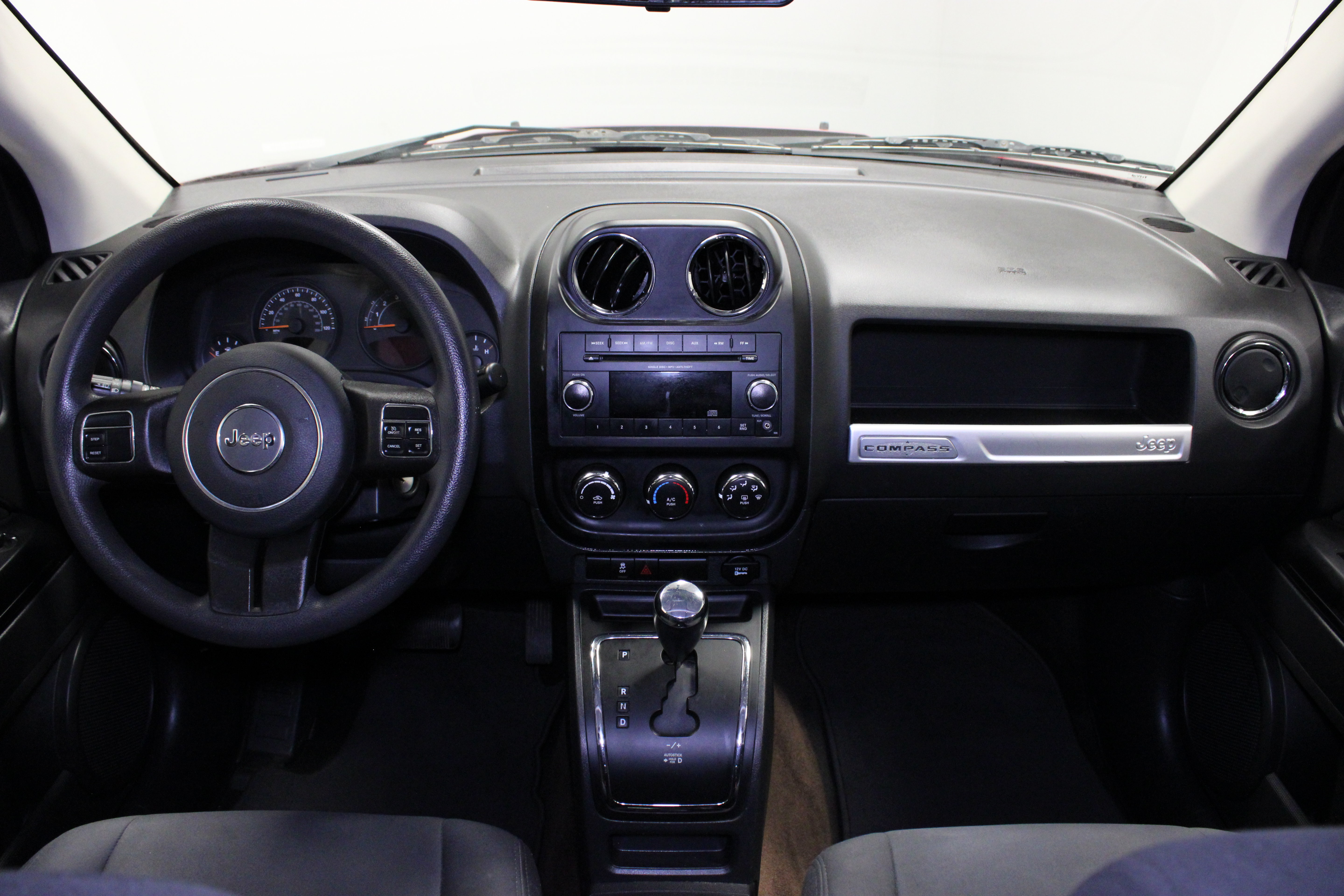 Used 2015 Jeep Compass Sport w/ Power Value Group AWD/4WD image 16