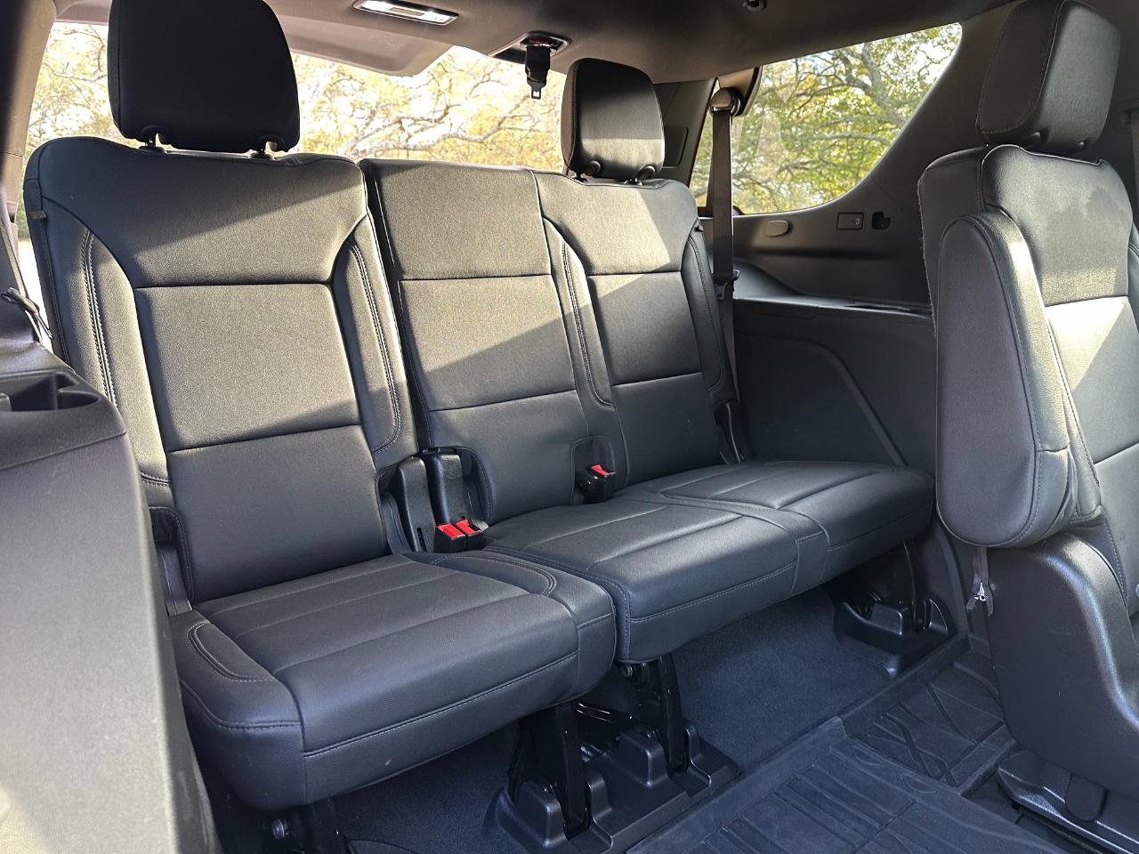 Used 2022 Chevrolet Tahoe LT w/ Luxury Package image 30