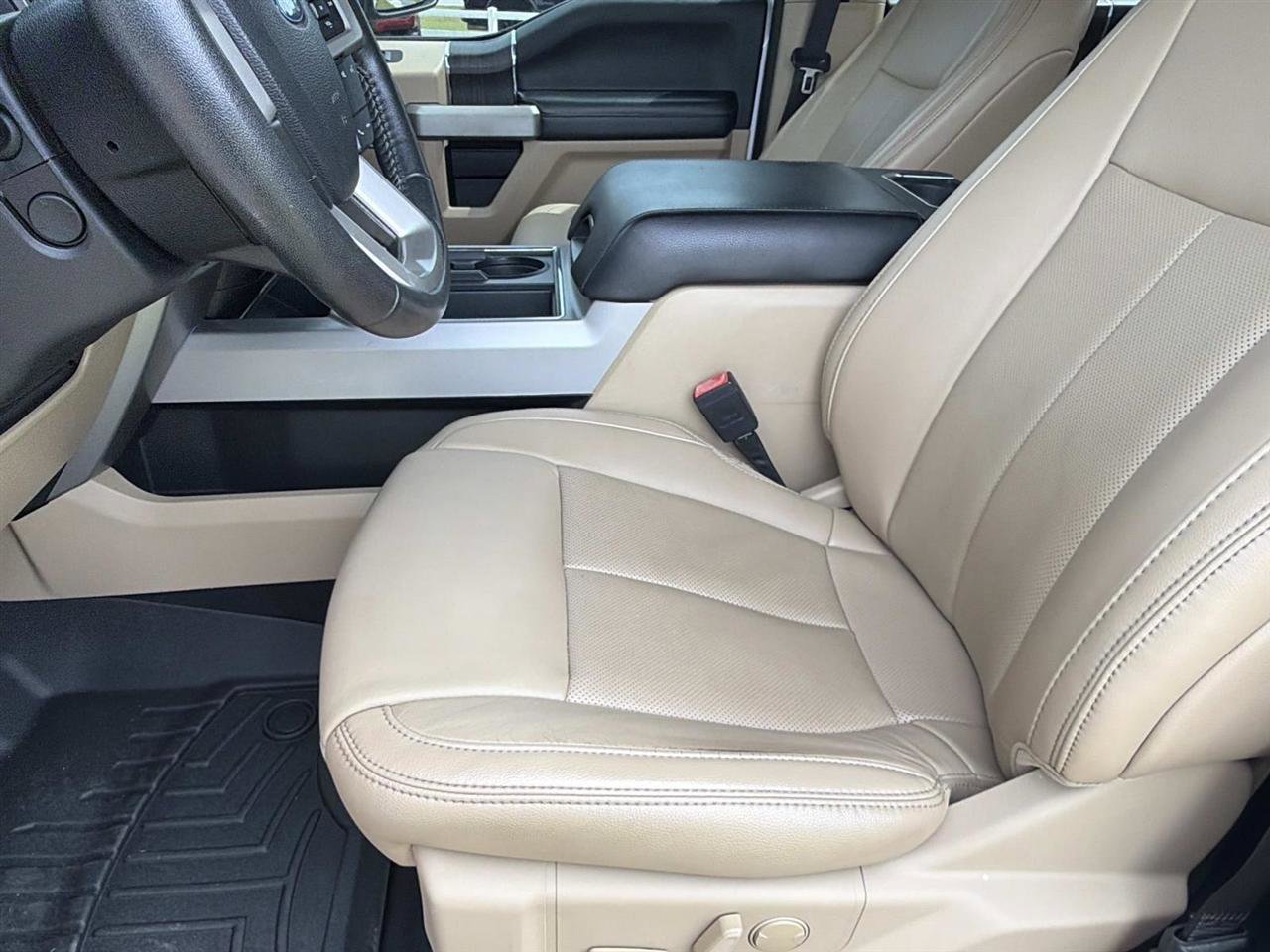 Used 2020 Ford F250 Lariat w/ Lariat Ultimate Package AWD/4WD image 13