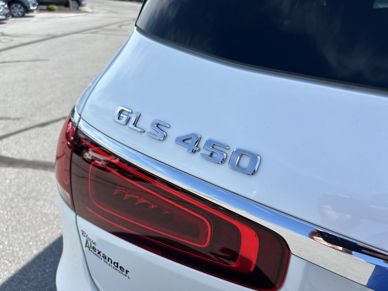Used 2022 Mercedes-Benz GLS 450 4MATIC image 11