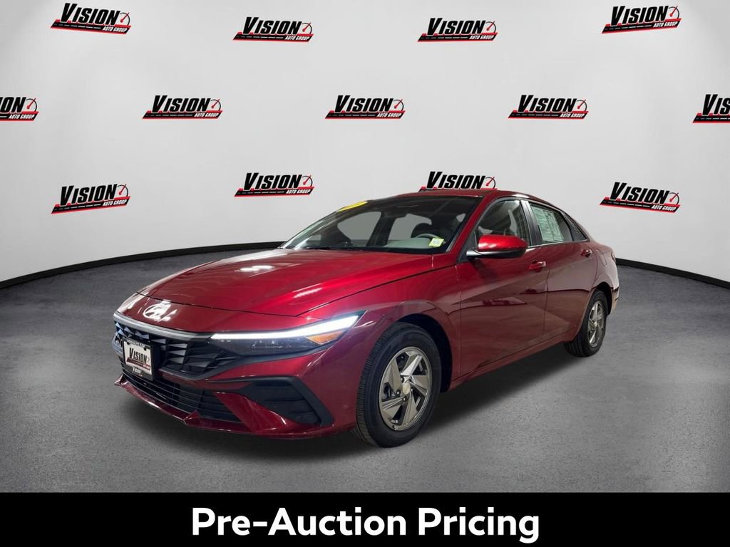 Certified 2025 Hyundai Elantra SE 360° Tour