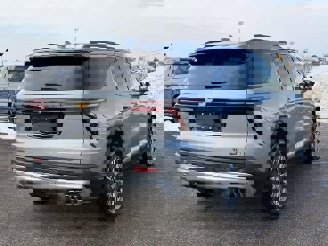 Used 2024 Chevrolet Traverse LT w/ LPO, Floor Liner Package image 5