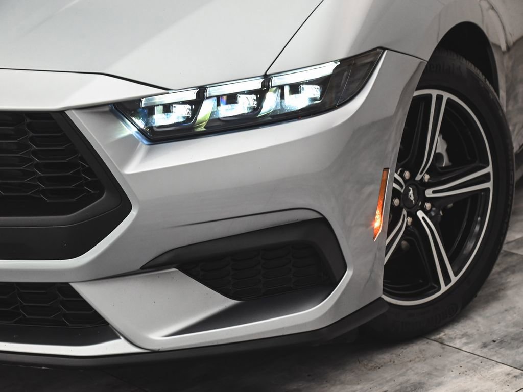 Used 2025 Ford Mustang Premium image 42