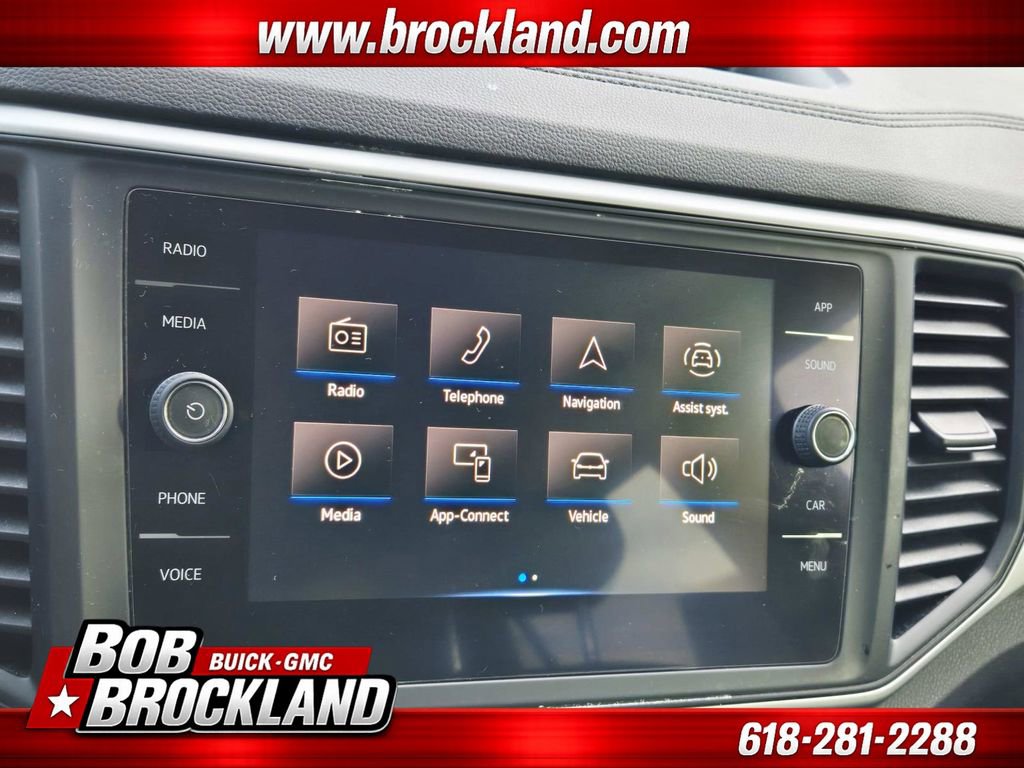 Used 2021 Volkswagen Atlas Cross Sport SE image 24