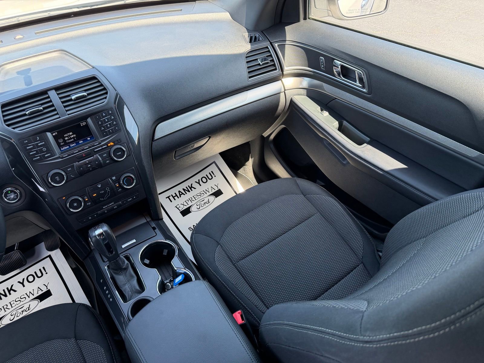 Used 2018 Ford Explorer XLT FWD image 17