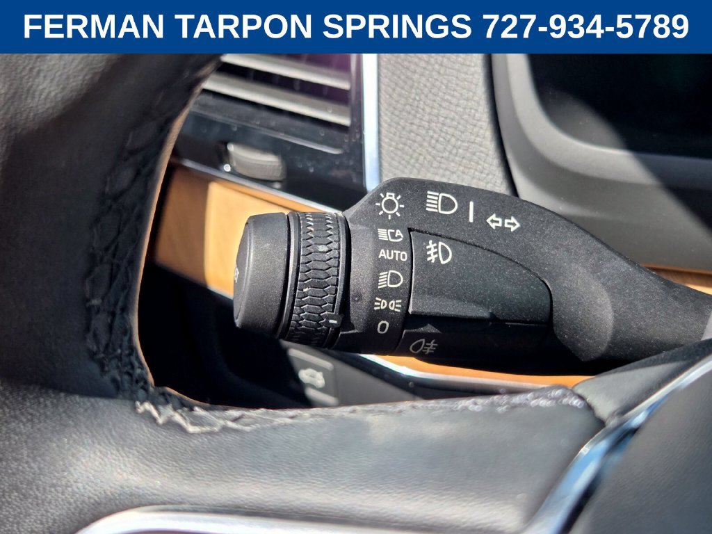 Certified 2023 Volvo XC90 B6 Plus w/ Protection Package Premier AWD/4WD image 32
