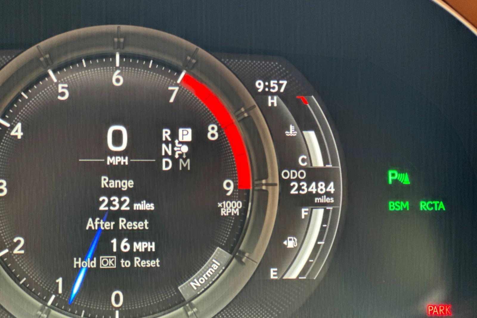 Used 2018 Lexus LC 500 Coupe w/ Touring Package RWD image 21