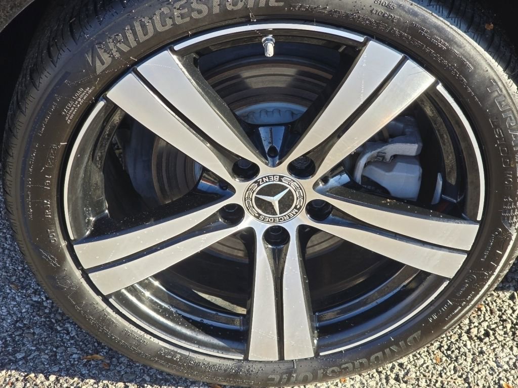 Used 2022 Mercedes-Benz C 300 Sedan image 12