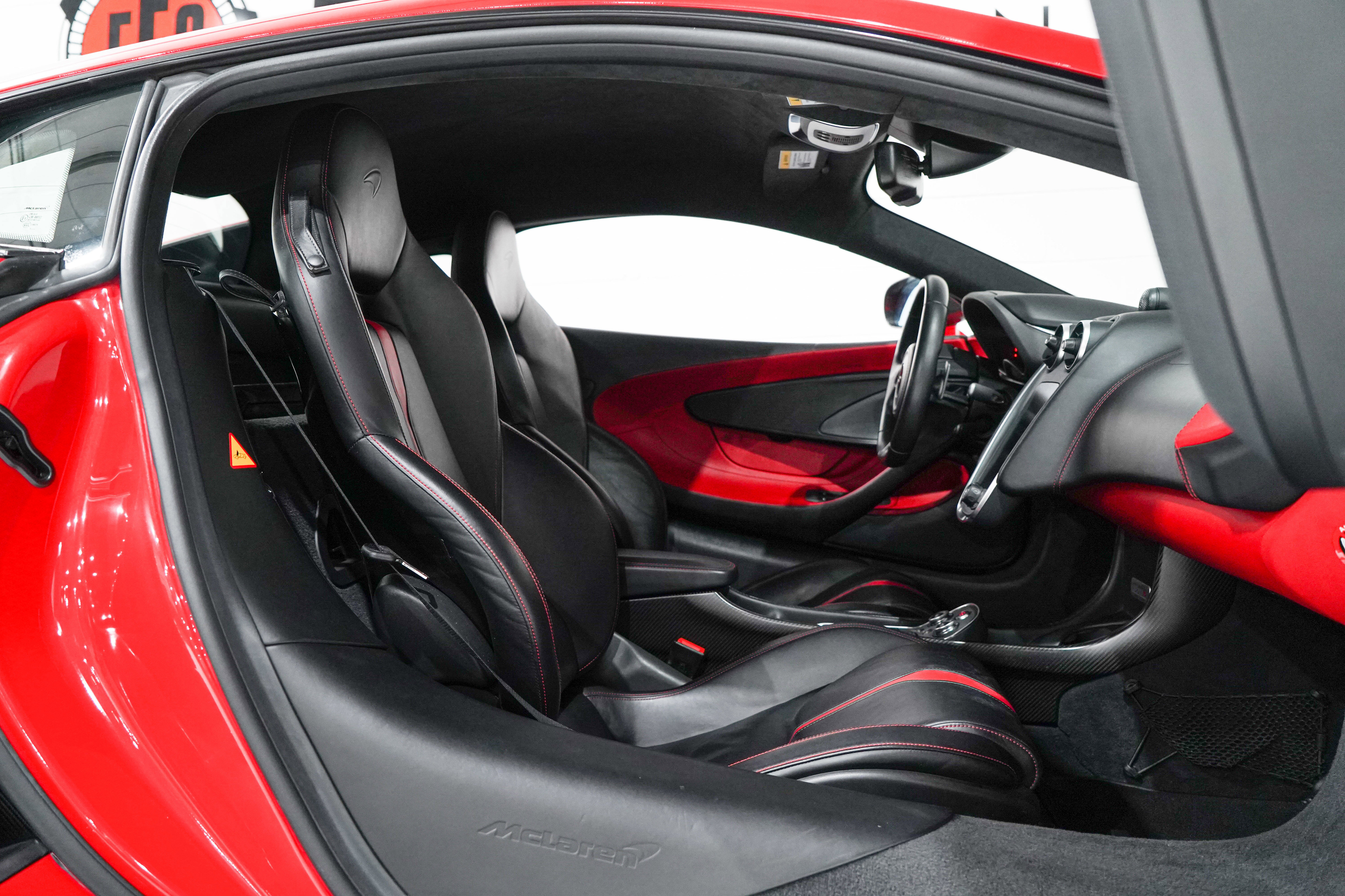 Used 2017 McLaren 570S Coupe RWD image 16