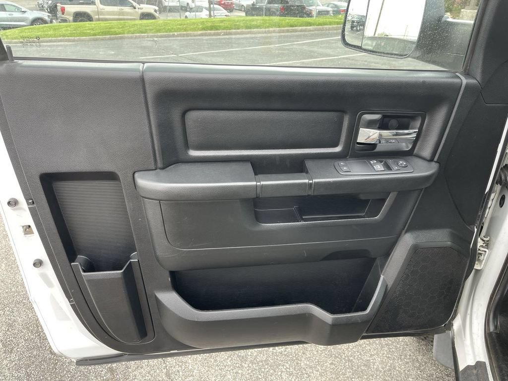 Used 2012 RAM 3500 ST w/ PWR Accessory Group RWD image 4