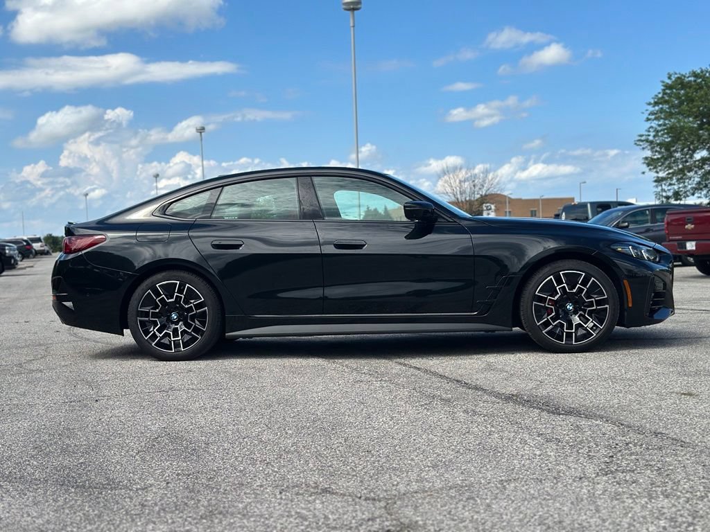 New 2026 BMW 430i xDrive w/ M Sport Package AWD/4WD image 8