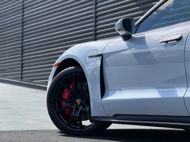 New 2024 Porsche Taycan GTS image 12