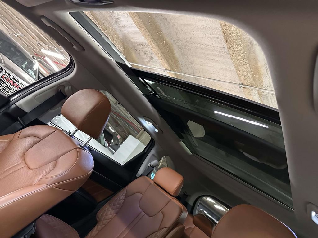 Used 2023 Kia Sorento SX Prestige AWD/4WD image 14