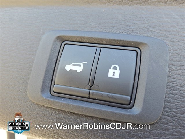 Used 2023 Mitsubishi Outlander SEL image 14