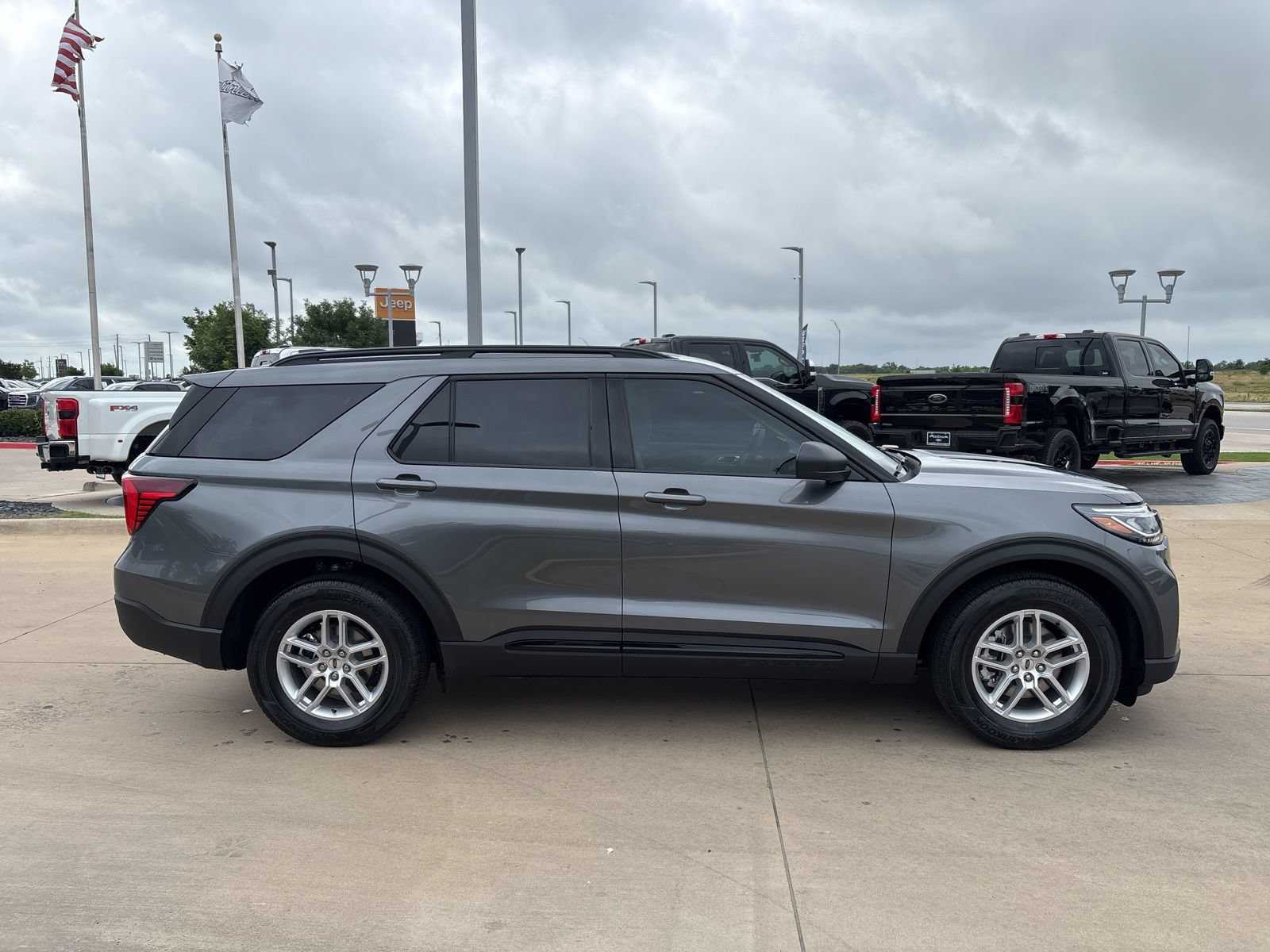 New 2026 Ford Explorer Active w/ Active Comfort Package RWD image 7