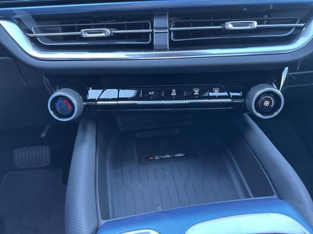 New 2025 Chevrolet Equinox EV LT w/ LPO, All-Weather Mat Package AWD/4WD image 14