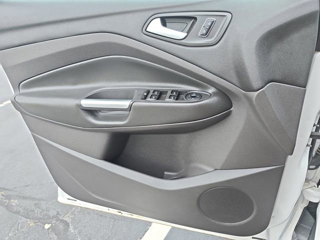 Used 2015 Ford Escape SE image 28