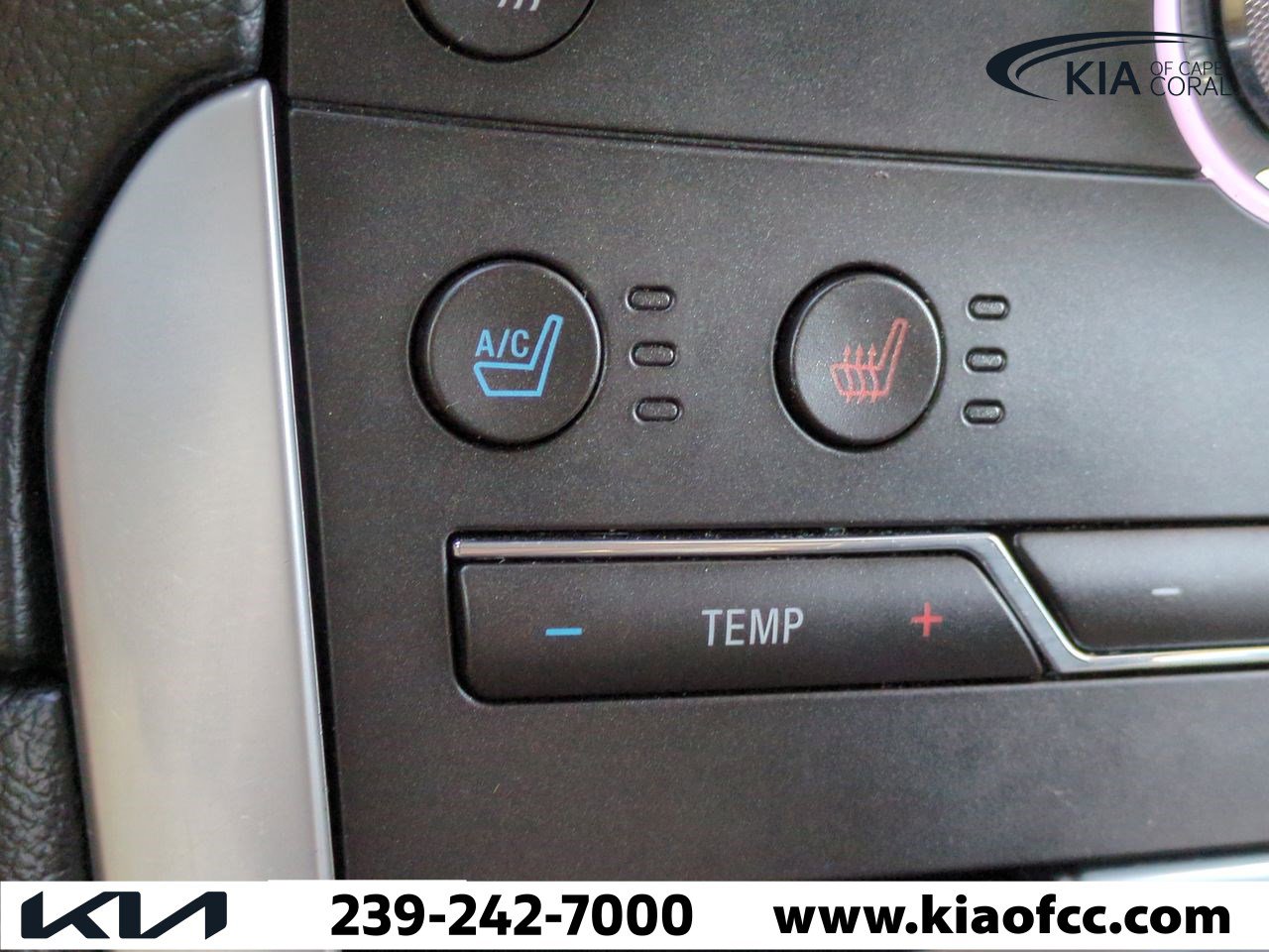 Used 2018 Ford Edge Titanium w/ Equipment Group 301A image 25