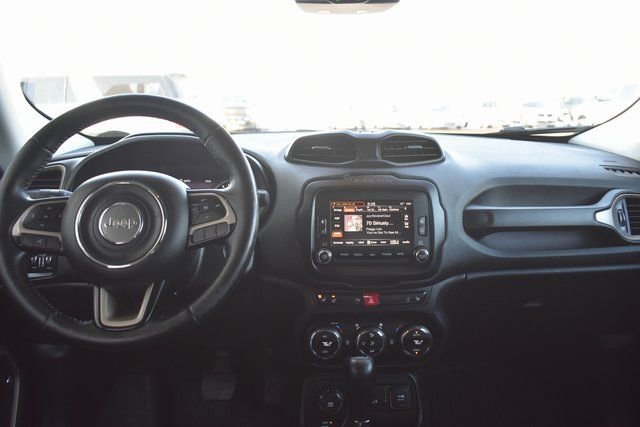 Used 2017 Jeep Renegade Limited image 34