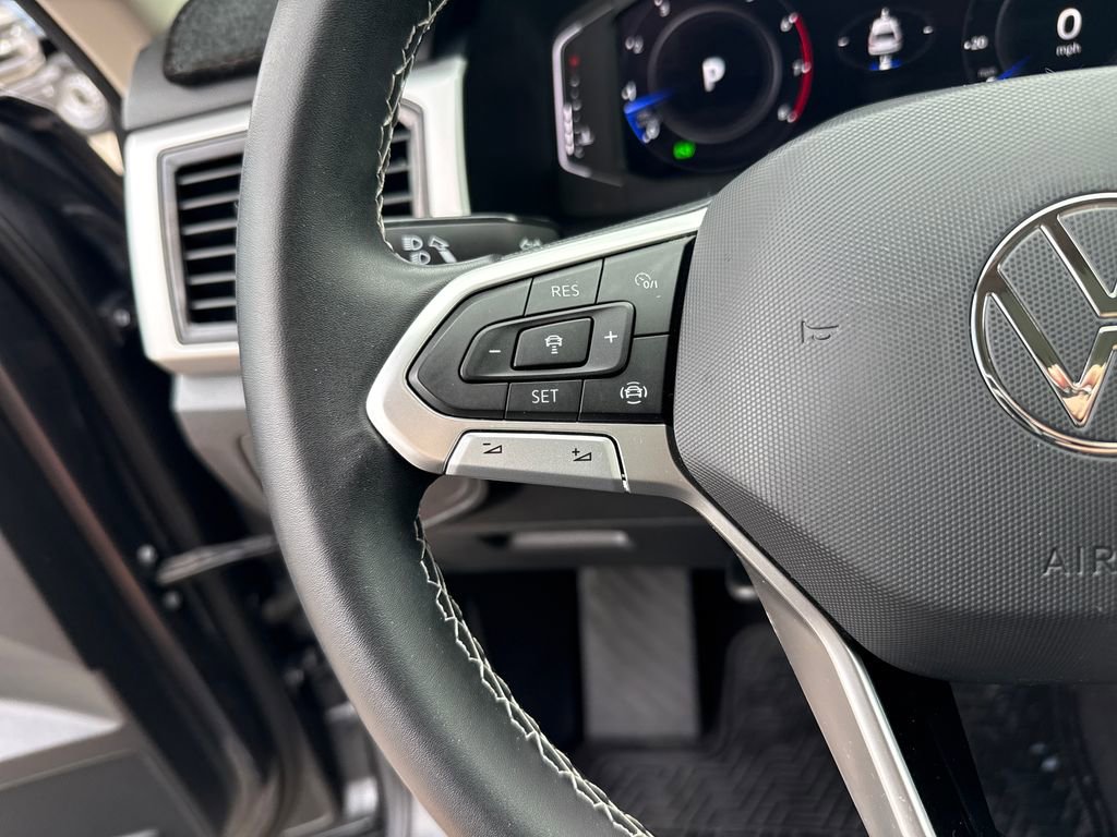 Used 2023 Volkswagen Atlas SE w/ Panoramic Sunroof Package image 16