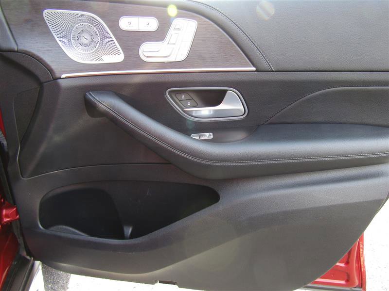 Used 2021 Mercedes-Benz GLS 450 4MATIC image 40