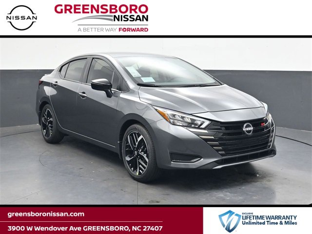 New 2025 Nissan Versa SR w/ Trunk Package