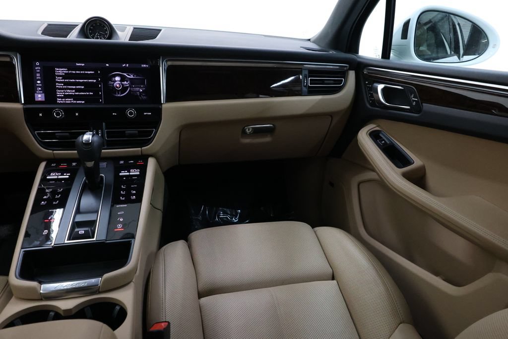 Used 2025 Porsche Macan S AWD/4WD image 70