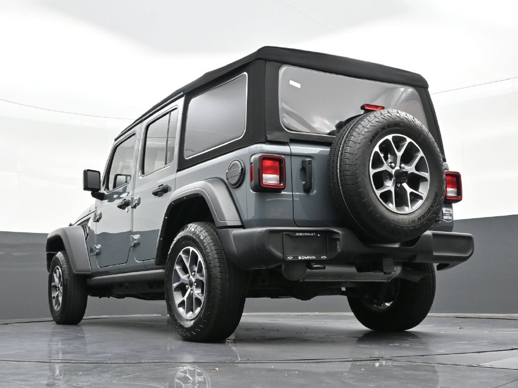 Used 2024 Jeep Wrangler Unlimited Sport AWD/4WD image 27