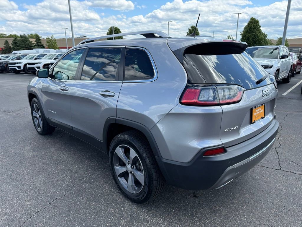 Used 2019 Jeep Cherokee Limited AWD/4WD image 5