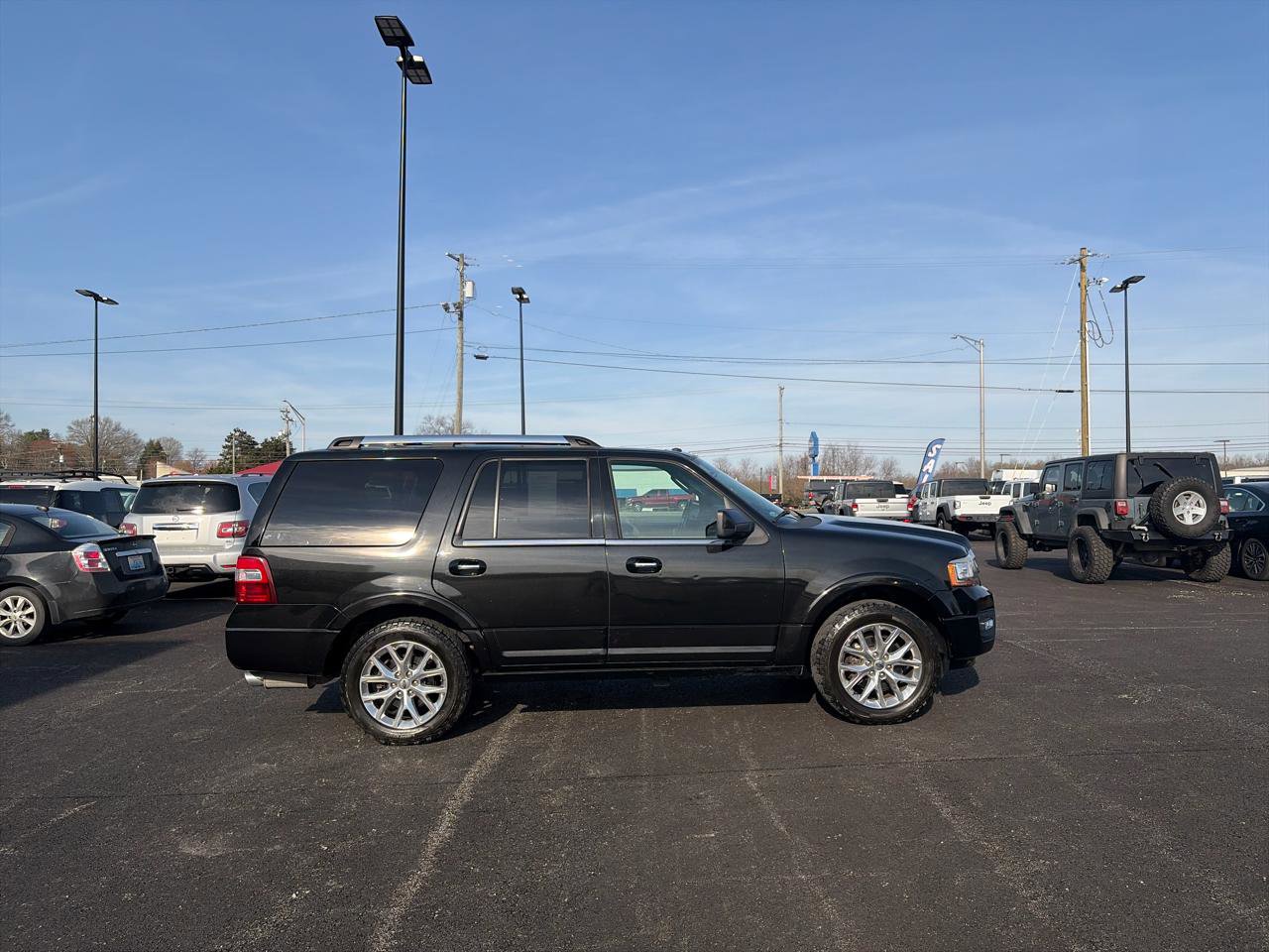 Used 2015 Ford Expedition Limited w/ Equipment Group 301A image 2