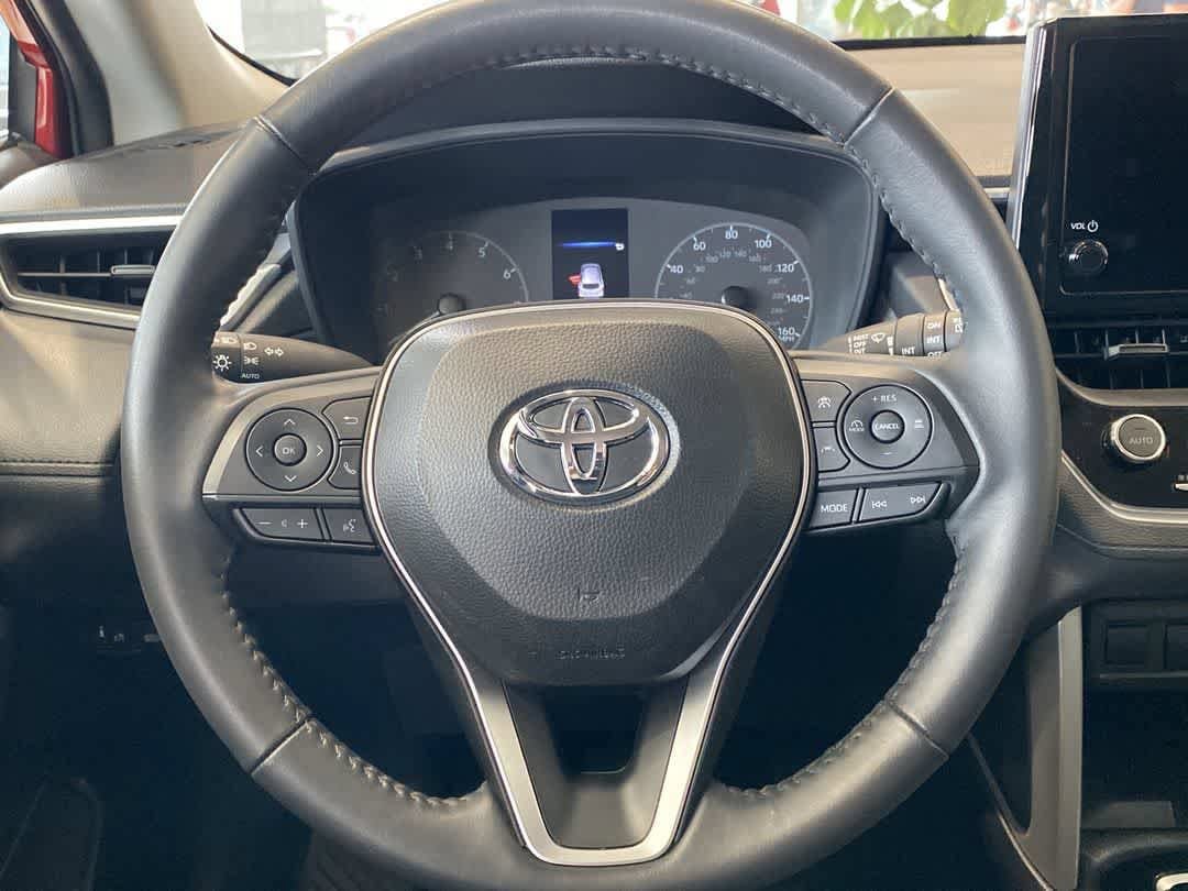 Used 2024 Toyota Corolla Cross LE AWD/4WD image 17
