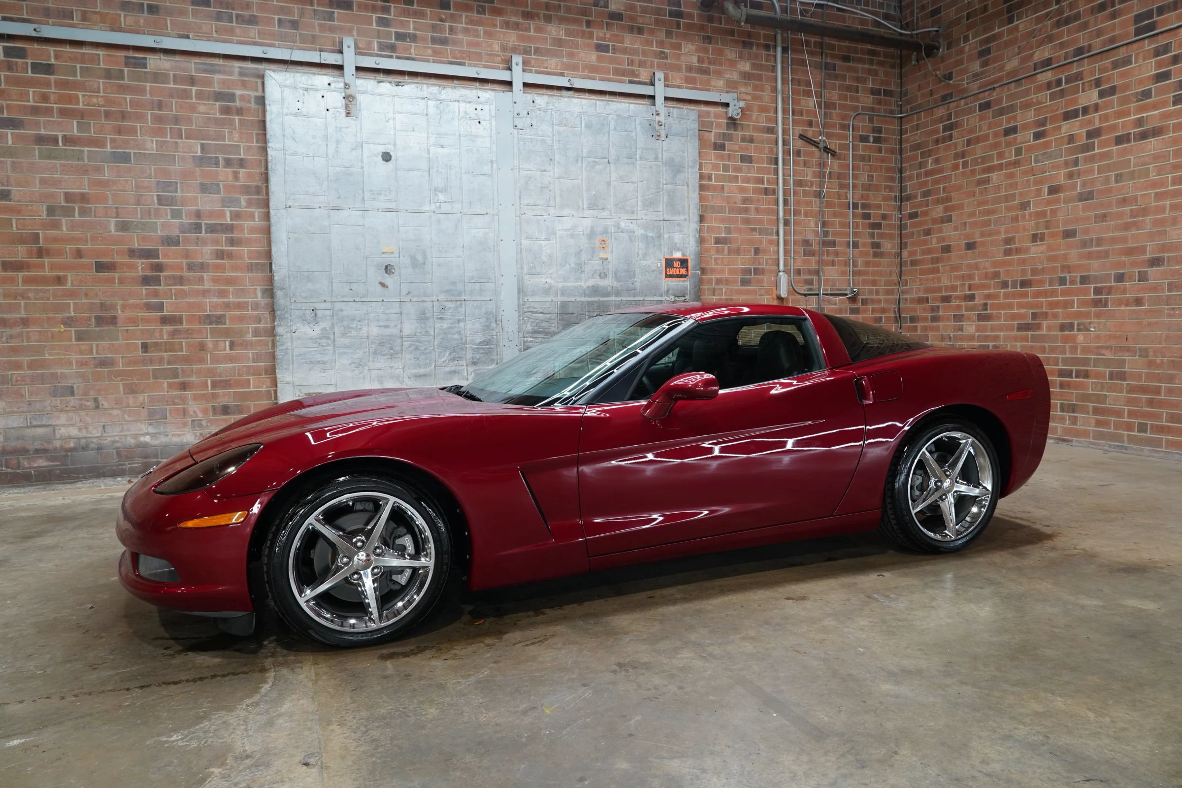 Used 2012 Chevrolet Corvette Coupe w/ Roof Package RWD image 8